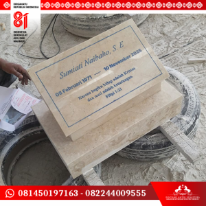 Desain Nisan Marmer Kotak Minimalis